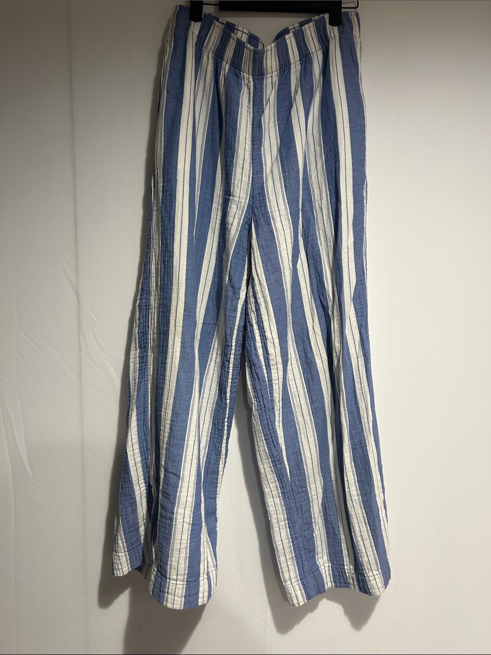 Old Navy Blue and White Vertical Stripe Wide-Leg Pants